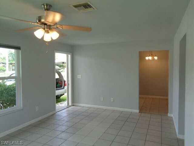 Building Photo - 3921 Del Prado Blvd S