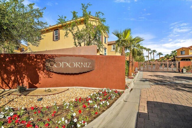 Foto del edificio - 52210 Rosewood Ln