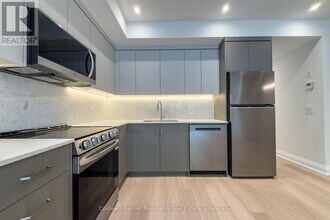 Building Photo - 14 Stevenson St N