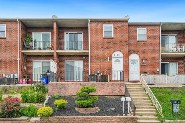 Building Photo - 9168 Ellie Dr