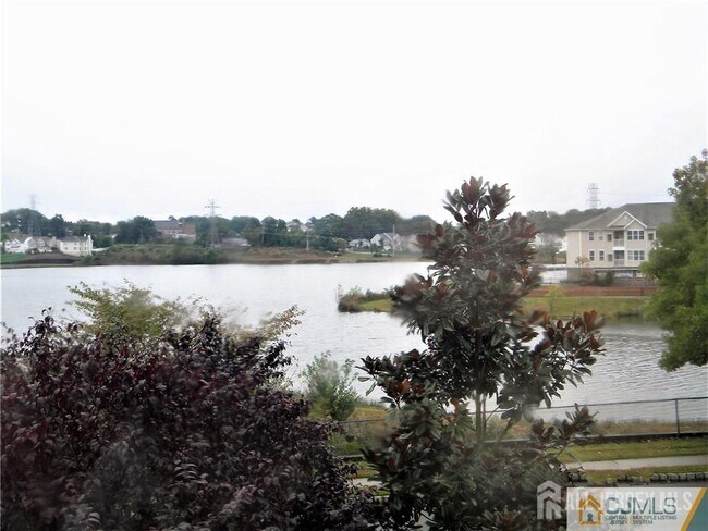 Foto del edificio - 106 Sayreville Blvd S
