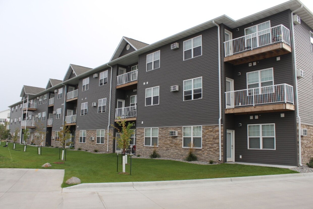 Foto del edificio - Burlington Apartments