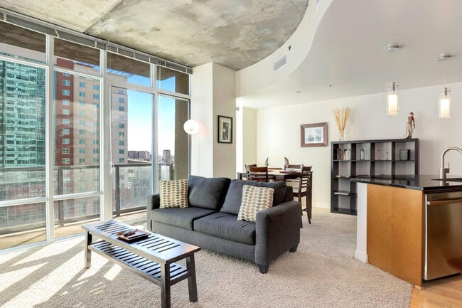 Building Photo - 930 15th St