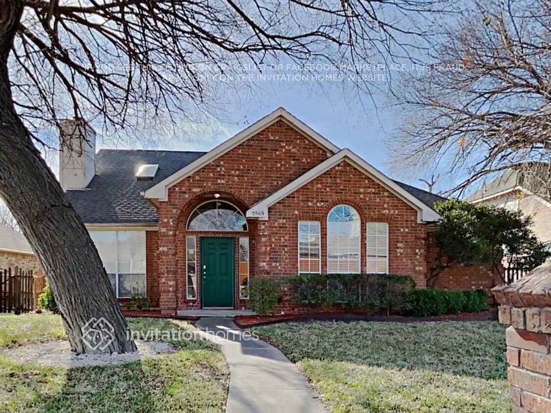 Primary Photo - 7965 Hickory St