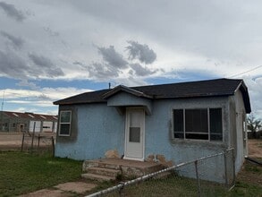 Building Photo - 1702 E Brady Ave