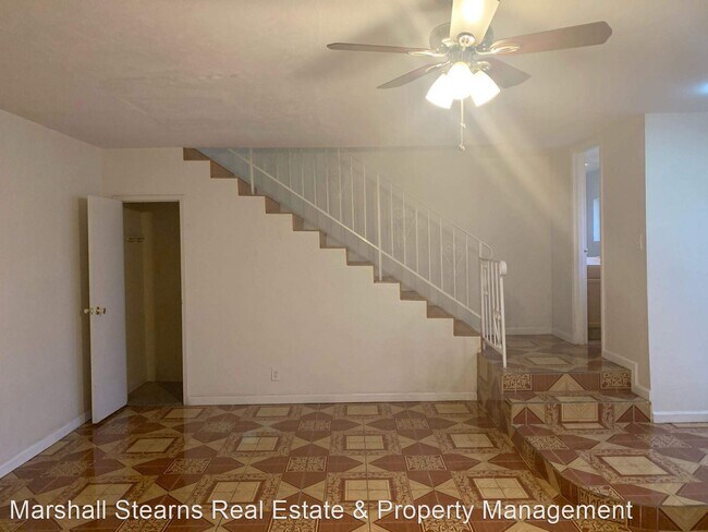 Building Photo - 3 br, 2.5 bath House - 3773 Garden North Dr.
