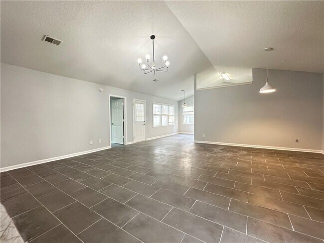 Foto del edificio - 510 Heathgate Dr SW