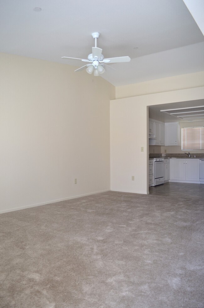 Building Photo - Desert Hacienda Apartments Phase II