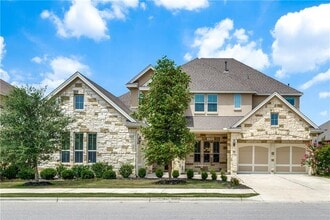 Building Photo - 16404 Aventura Ave