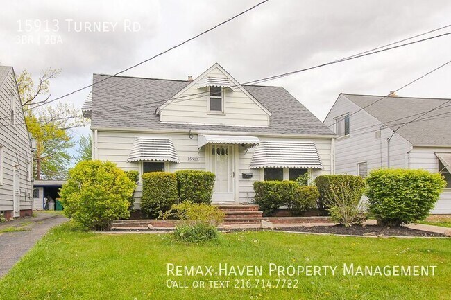 Foto del edificio - 15913 Turney Rd, Maple Hts - Gorgeous 3 be...