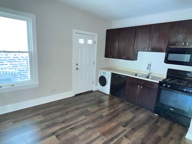 Foto del edificio - 1751 W Cullerton St