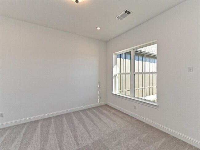 Foto del edificio - 270 Prairie Clover Dr