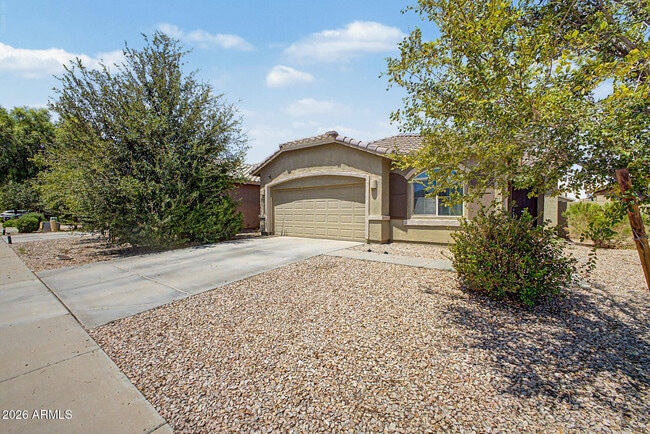 Building Photo - 3514 E Cowboy Cove Trail