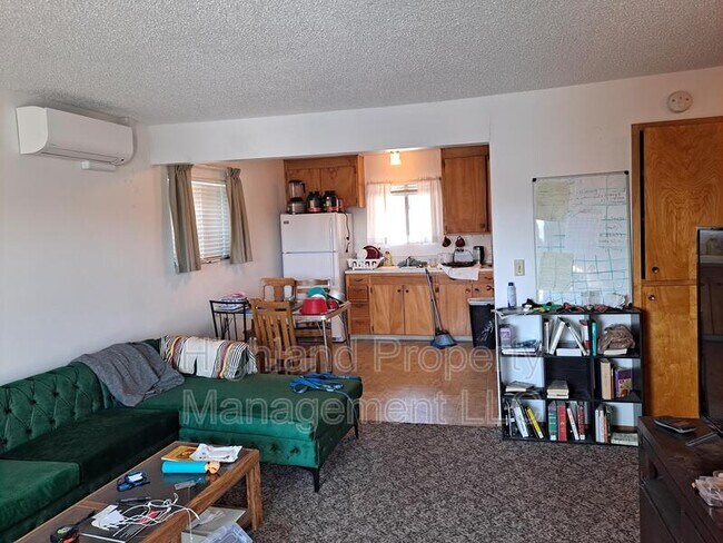 Building Photo - 1320 NW Hall Dr