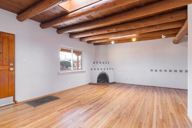 Foto del edificio - Santa Fe Traditional Home