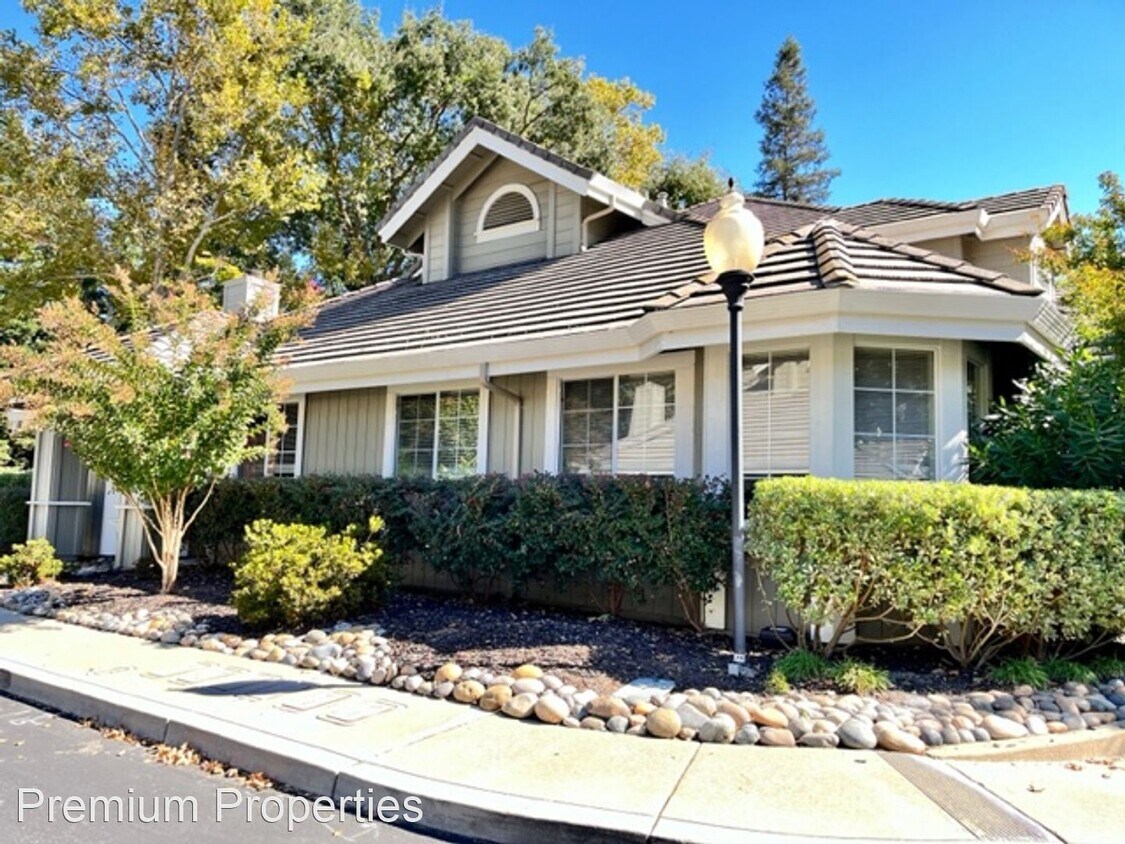 Primary Photo - 3 br, 2 bath House - 6 Danville Oak Place