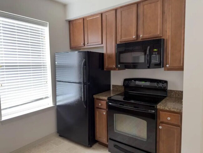 Foto del edificio - 2038 Shady Oak Dr