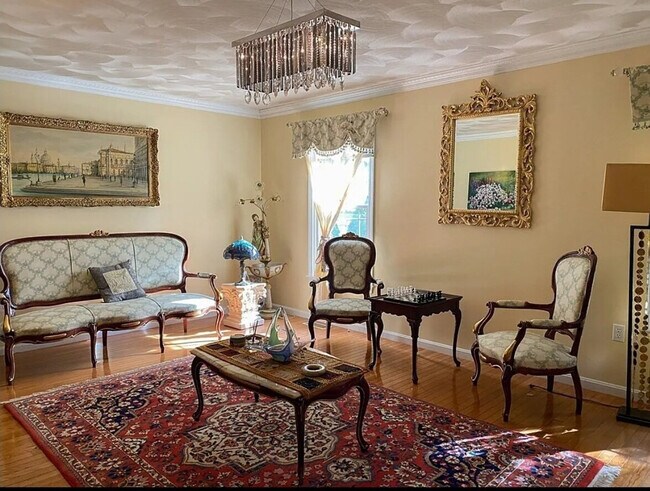 Foto del edificio - 340 River Rd