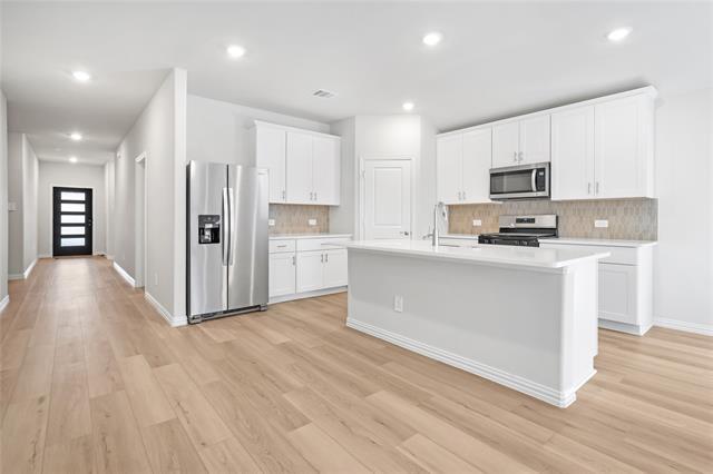 Foto del edificio - 521 Midnight Oak Dr