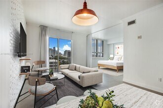 Building Photo - 2275 Biscayne Blvd