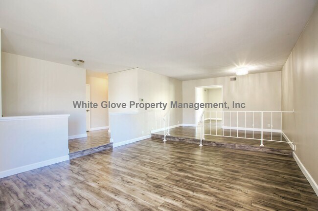 Foto del edificio - Spacious Single-Story Westminster Home with 4 Bedrooms, 3 Baths & Plenty of Living Space