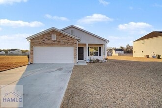 Building Photo - 68 Blueberry Ct NE