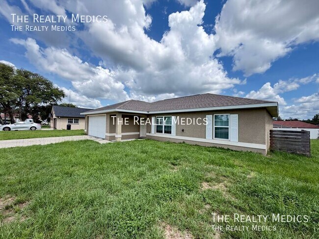 Foto del edificio - 15741 SW 23rd Avenue Rd