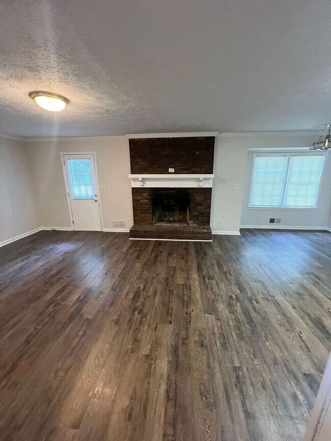 Foto del edificio - !!!WARNING: AVOID SCAMS CONFIRM RENTAL AT ...