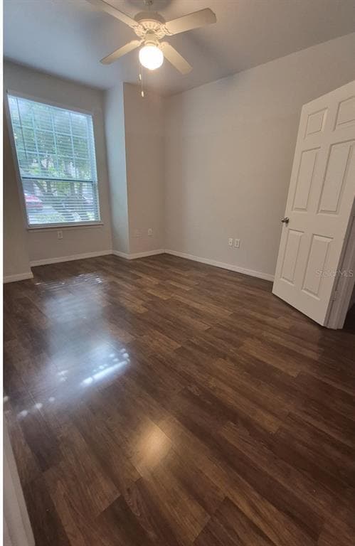 Building Photo - 1990 Erving Cir