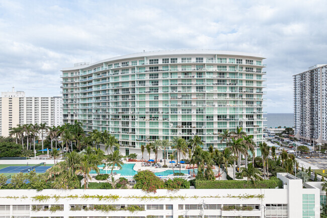 Additional Building View - The Plaza at Oceanside