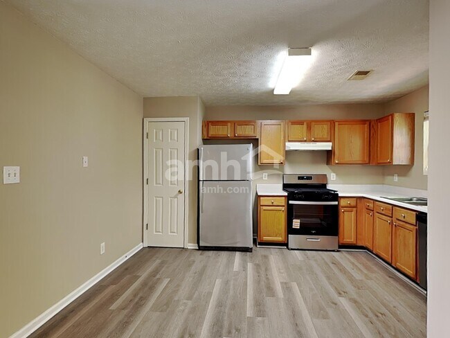Building Photo - 1030 J Dorothy Pl