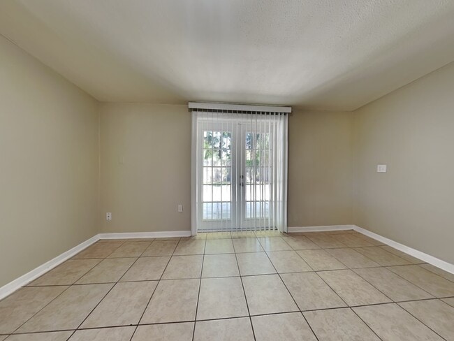Building Photo - 6006 El Dorado Dr