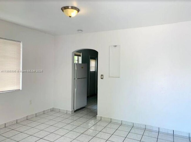 Foto del edificio - 774 NE 86th St