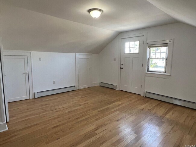 Foto del edificio - 358 W Fulton St