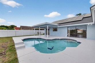 Building Photo - 6043 Sunberry Cir