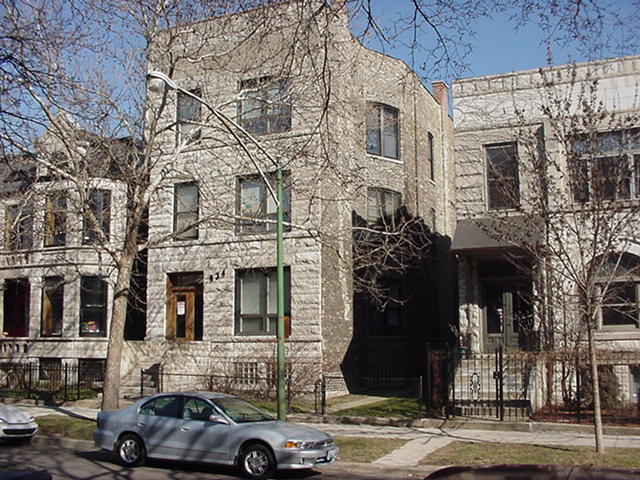 Primary Photo - 932 W Newport Ave