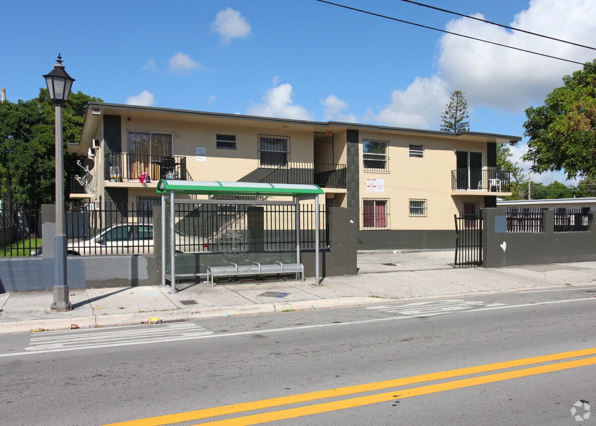 Primary Photo - 3412 NW 2nd Ave