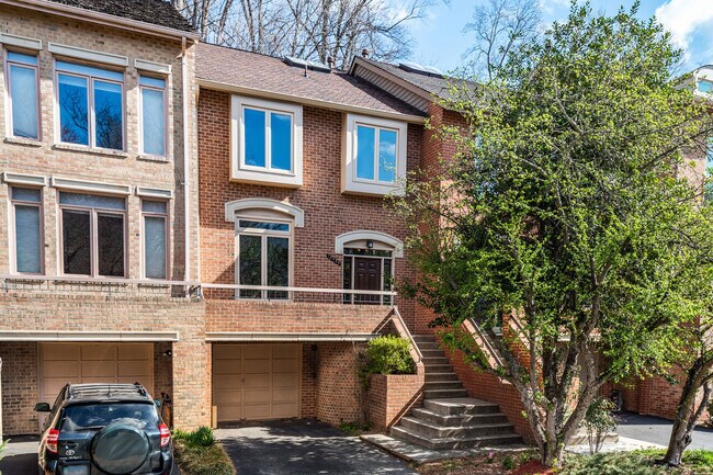 Building Photo - 10905 Whiterim Dr