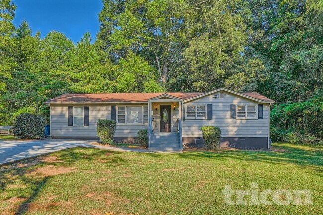 Building Photo - 6905 Camp Valley Rd