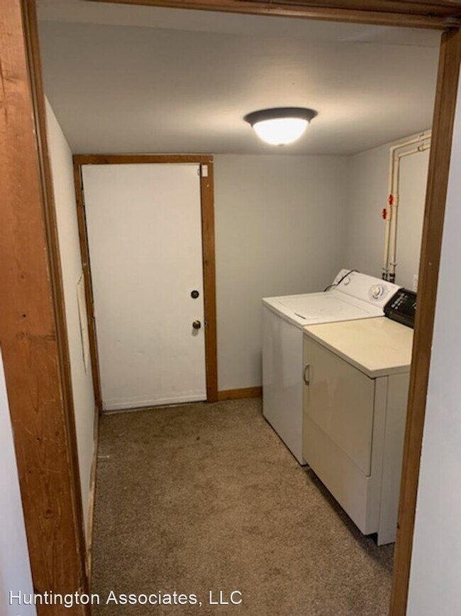 Building Photo - 2 br, 1 bath House - 111 Whitall Ave
