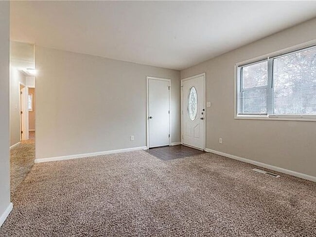 Foto del edificio - 1410 Willow Dr