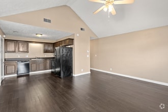 Building Photo - 1576 Chariot Dr