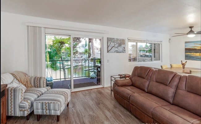 Building Photo - 24311 Canyon Lake Dr N