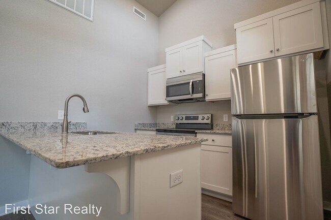 Foto del edificio - 2 br, 2 bath House - 694 N Littleleaf Terrace