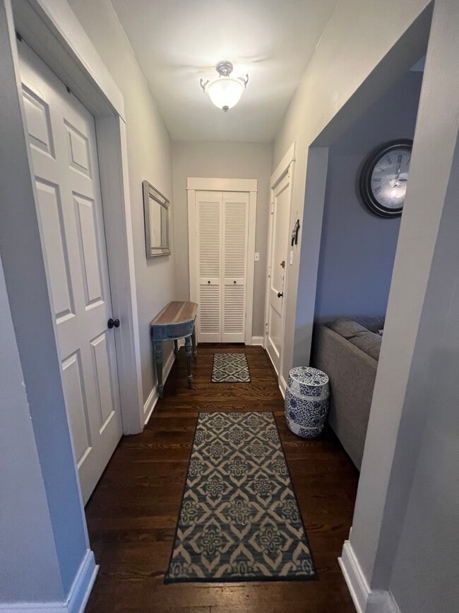 Fotografía del edificio - 1427 W Gregory St