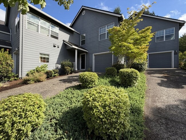 Building Photo - 9605 NW Miller Hill Dr