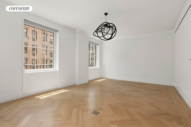 Building Photo - 301 E 81st St