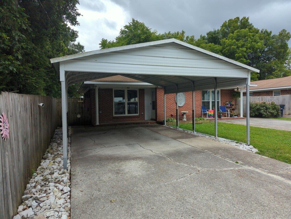 Foto principal - 4222 Ealy Rd