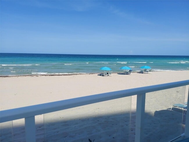 Building Photo - 3140 S Ocean Dr