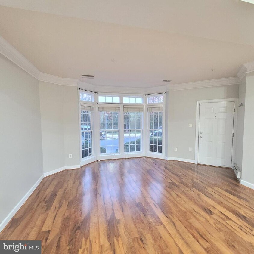 Foto principal - 3681 Spring Hollow Ln
